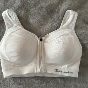 CHAMPION FRONT ZIP SPORTS BRA-34C-NWOT